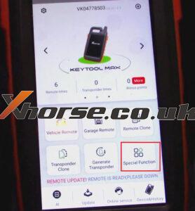 vvdi-key-tool-max-unlocks-programs-toyota-smartkey-01