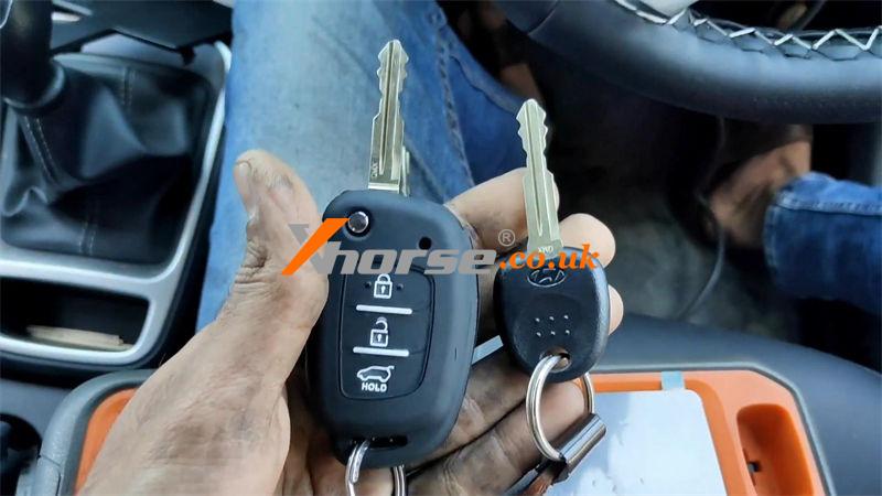 Xhorse Vvdi Key Tool Plus Add Hyundai Venue 4a Remote Key (1)