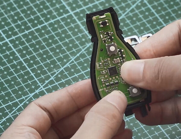 How To Assemble Be Key Pro Pcb And Benz Key Shell 6