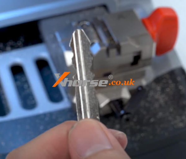 How To Use Xhorse M5 Clamp Side A And Side B 4
